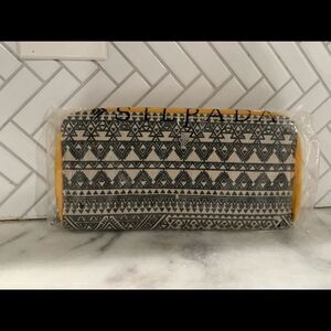 Silpada Black White Yellow Zipper Jewelry Makeup Travel Bag (W10)